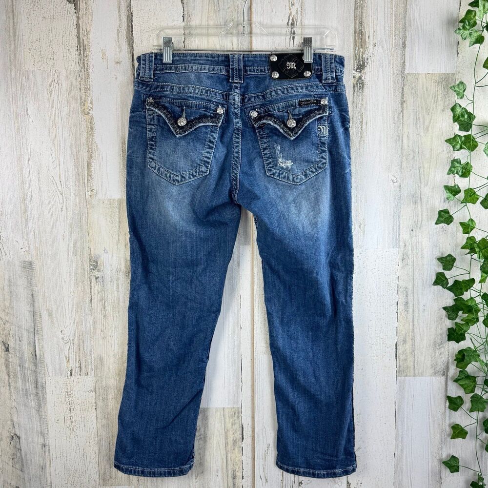 Miss Me BOYFRIEND Capri Blue Denim Rhinestone Flap Pocket Distressed Jeans Sz 28
